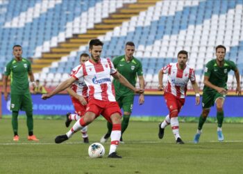 Zvezda trojkom započela odbranu titule