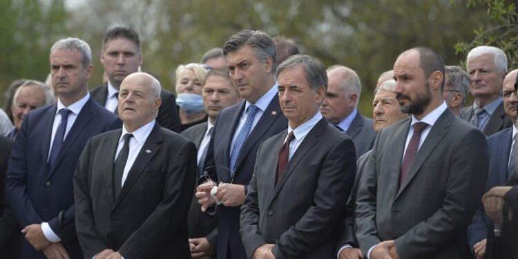 Plenković se ruga žrtvama i prognanima