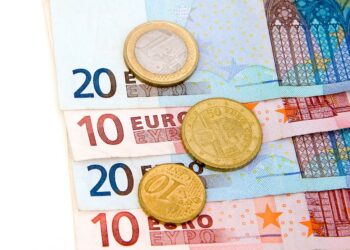 Srednji kurs 117,58 dinara za evro