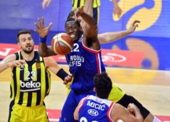 Efes desetkovan zbog korone: Dva nova slučaja zaraze u turskom timu