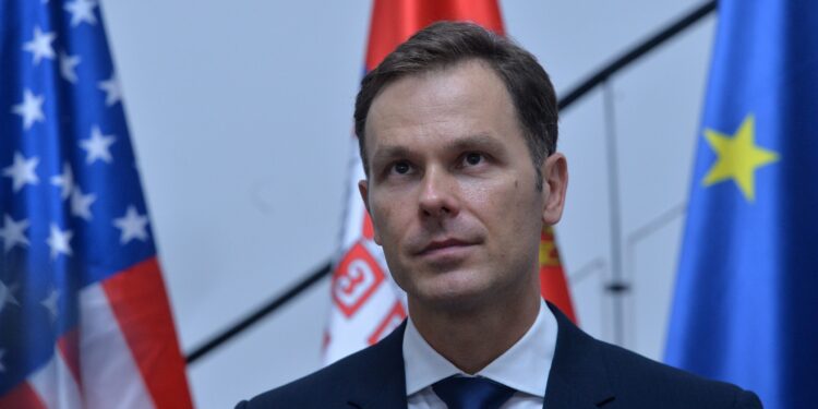 “Amerikanci nude milijarde dolara za razvoj privrede”
