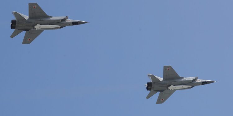 Norveški vojni avion opet blizu ruske granice, reagovao MiG 31