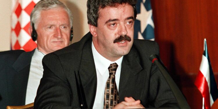 Uspon i pad Đukanovića (3): Srbija ih sastavila, a vlast rastavila