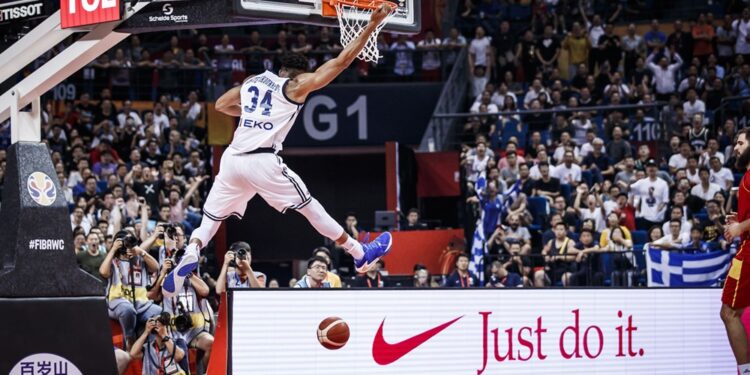 Janis Adetokumbo je MVP!