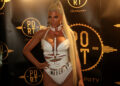 Sve na izvol’te: Jelena Karleuša došla polugola na nastup (FOTO)