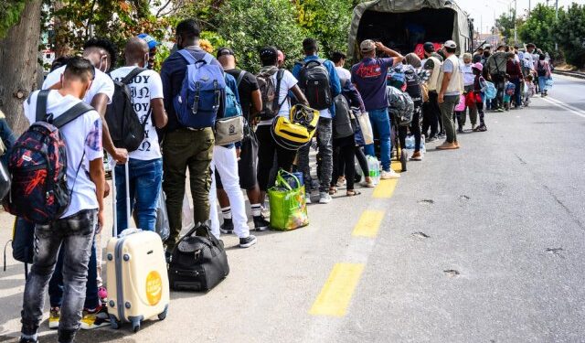 “Samo mi nemojte lomiti noge”: Kako bosanska policija vraća migrante u Srbiju