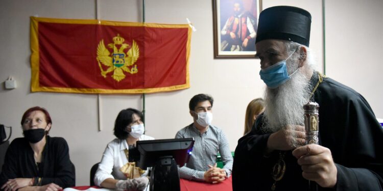 “Pomolimo se za Amfilohija kao što se on uvek molio za Crnu Goru”