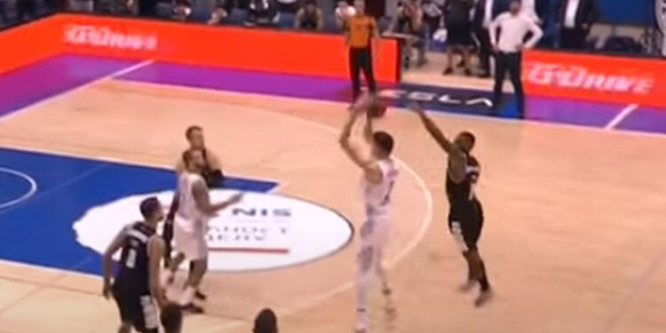 Pogledajte trojku Danila Nikolića kojom je Budućnost pobedila Partizan u poslednjoj sekundi (VIDEO)