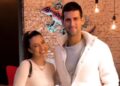 Novak posle finala RG stigao u Sarajevo: Seo u kafić na Baščaršiji i oduševio raju u Bosni (FOTO)