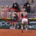 Ovako je Novak pogodio linijskog sudiju u glavu i “zaledio” sve na Rolan Garosu! (VIDEO)