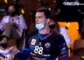 Počelo je! Prvi ekipni sport sa maskama na terenu tokom utakmice (FOTO/VIDEO)