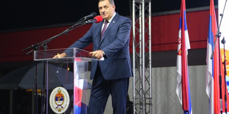 Otvoren Trg Srbija u Istočnom Novom Sarajevu
