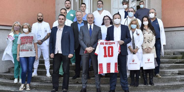 Terzić posetio KBC Zvezdara i uručio 240 sezonskih ulaznica