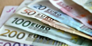 Kurs dinara 117,58 za evro