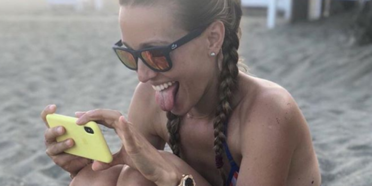 Jelena Đoković puni baterije u slanoj sobi! (FOTO)