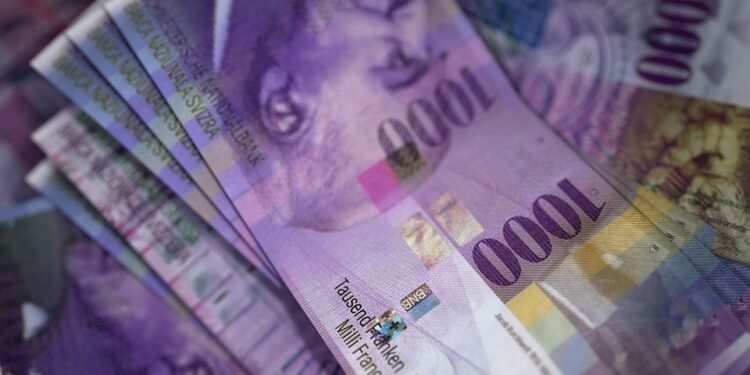 Ženeva uvodi minimalnu zaradu – 4.086 franaka