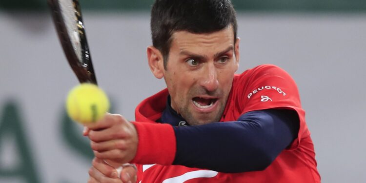 Novak pogodio sudiju u glavu, pa “razbio” Rusa za četvrtfinale Rolan Garosa (FOTO/VIDEO)