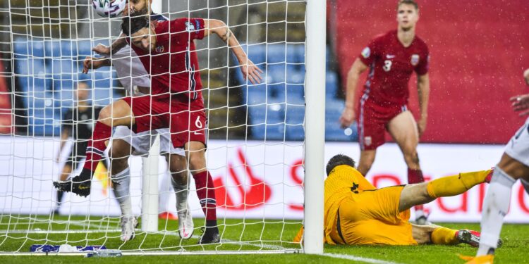„Pa dajte taj gol više“: Hit komentar Gojka Andrijaševića na majstoriju Sergeja za finale baraža (VIDEO)
