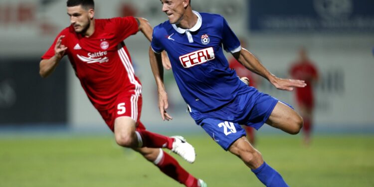 Skandal u BiH – morali da igraju derbi sa zaraženim igračima u timu!