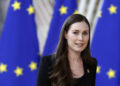 Premijerkin dekolte uzburkao duhove (FOTO)