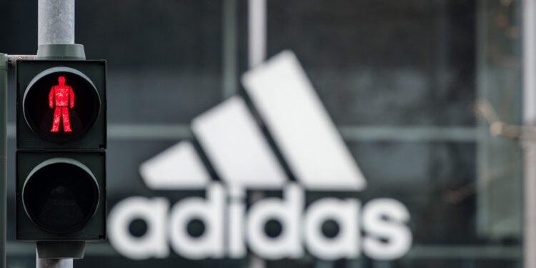 Adidas sprema prodaju Riboka?