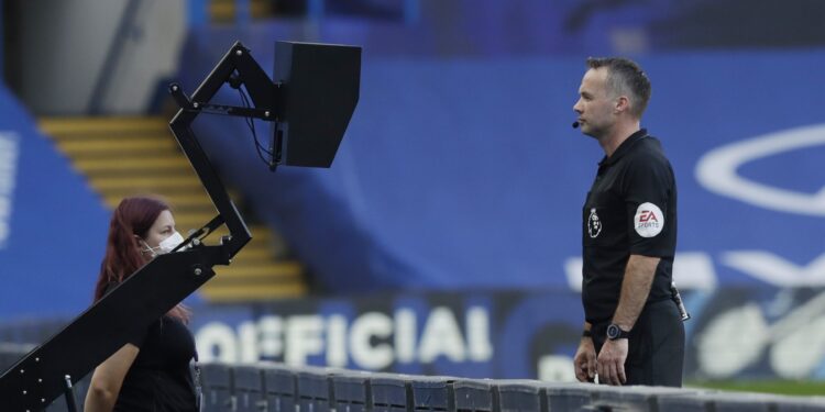 VAR stiže u Srbiju