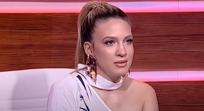 Milica Todorović raspametila vrelim plesnim pokretima! (VIDEO)