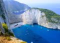 Besni požar kod najpoznatije plaže u Grčkoj, vatrogasci nemoćni (VIDEO)