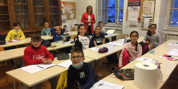 U Trstu vole i onlajn nastavu