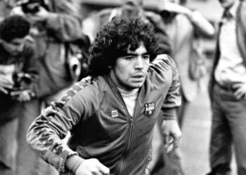 Marakana pamti majstoriju Maradone: Ovako je El Pibe dao legendarni gol Zvezdi (VIDEO)