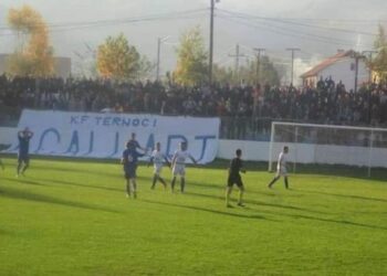 Scena na jugu Srbije će šokirati Krizni štab: Pun stadion na derbiju 5. lige, nema maski i distance!