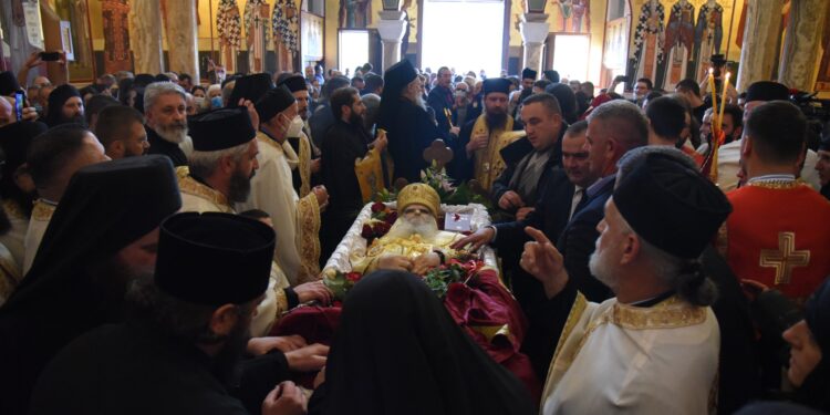 Beseda vladike Irineja odzvanja Podgoricom: I Crna Gora dobila svoja tri jerarha