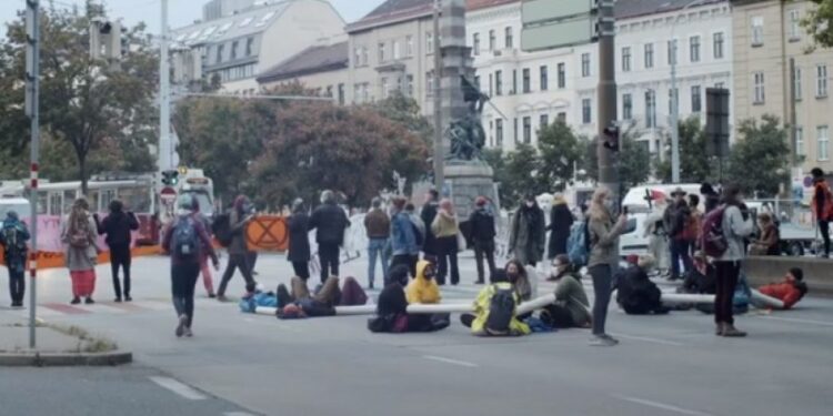 Demonstracije u Beču protiv izgradnje auto-puta u Nemačkoj