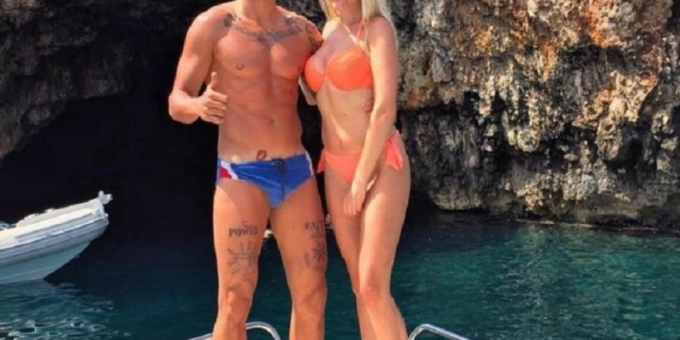 Naš fudbaler se razveo posle 11 godina braka i već je našao novu devojku!