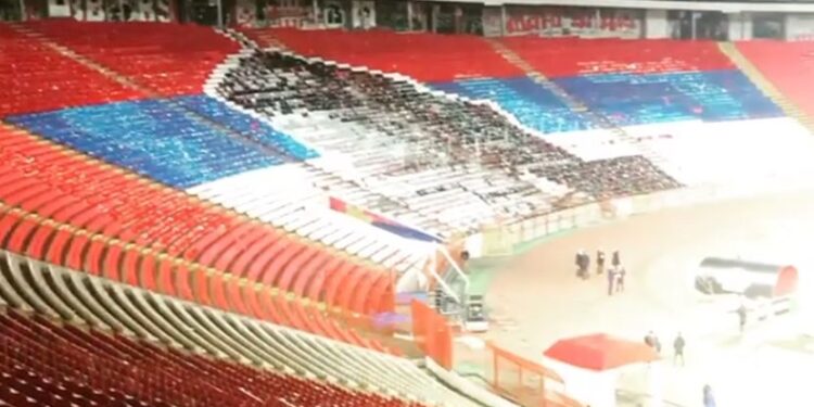 Njegošev zavet preko celog “severa”: Delije Amfilohijevu želju pretvorile u koreo (VIDEO)