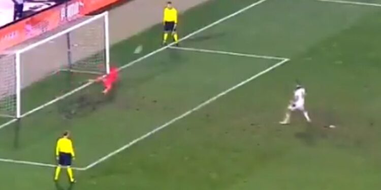Promašaj Mitrovića s penala kojim je izgubljena nada za EURO (VIDEO)
