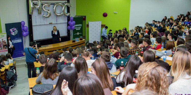 Takmičenje u rešavanju poslovne studije slučaja High School Case Competition
