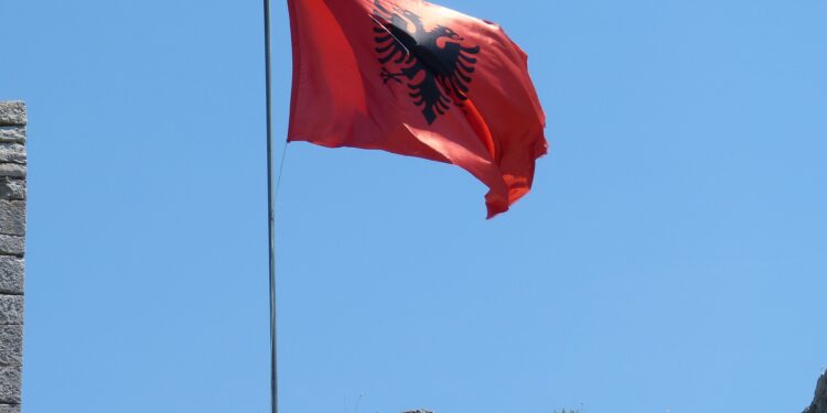 Albanske zastave vijore se u Crnoj Gori