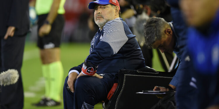 Maradona hitno primljen na operaciju!