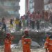 Spasena trogodišnja devojčica iz ruševina u Izmiru (VIDEO)