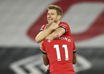 Lideri Premijer lige posle 32 godine!