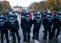 Divizija policajaca kao zid