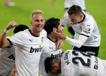 Tri penala i autogol: Valensija deklasirala Real