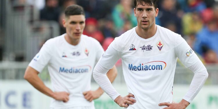 Fiorentina „prijavila“ Milenkovića i Vlahovića zbog Srbije