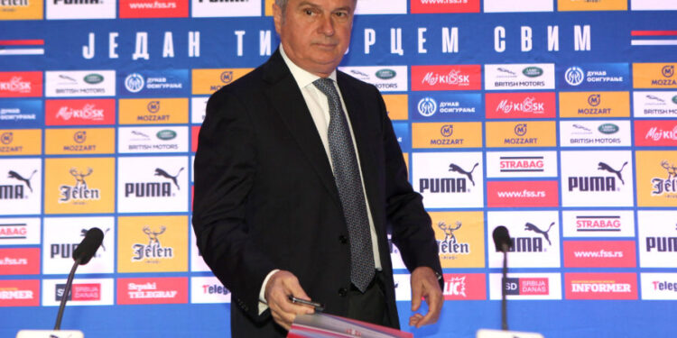 FSS smenio Ljubišu Tumbakovića! Srbija bez selektora!