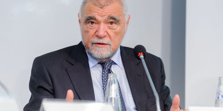 “Stjepan Mesić je najveći prijatelj Albanaca”