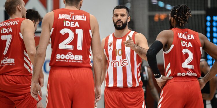 Zvezda stigla minus 13 i povela pa potpuno potonula