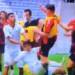 Sevale pesnice i kramponi: Pogledajte masovnu tuču fudbalera s 9 crvenih kartona (VIDEO)