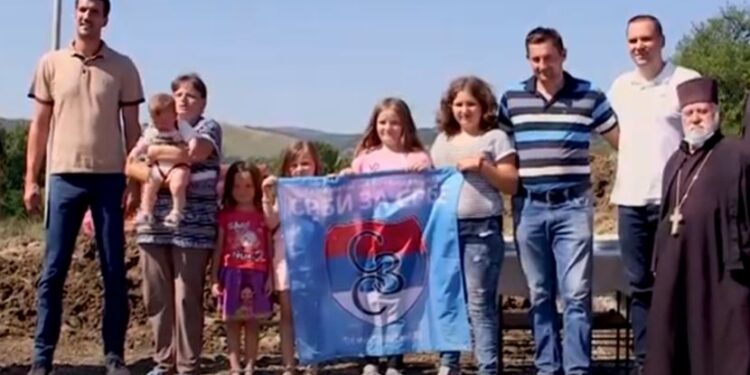 Кešelj i Srbi za Srbe izgradili još jednu kuću na Кosovu i Metohiji! (VIDEO)