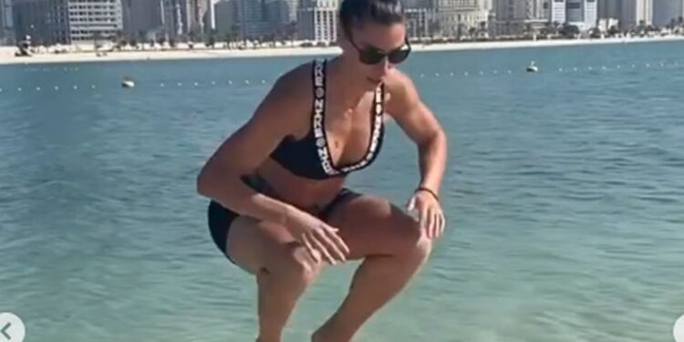 Pakleni trening, pa sunčanje u Dubaiju: Ivana Španović pokazala savršeno telo u bikiniju (FOTO/VIDEO)